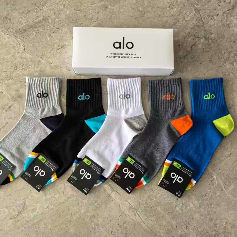 A24- ALO Yoga Men's Color Block Half-Crew Socks 5-Pair Box Set - NWT